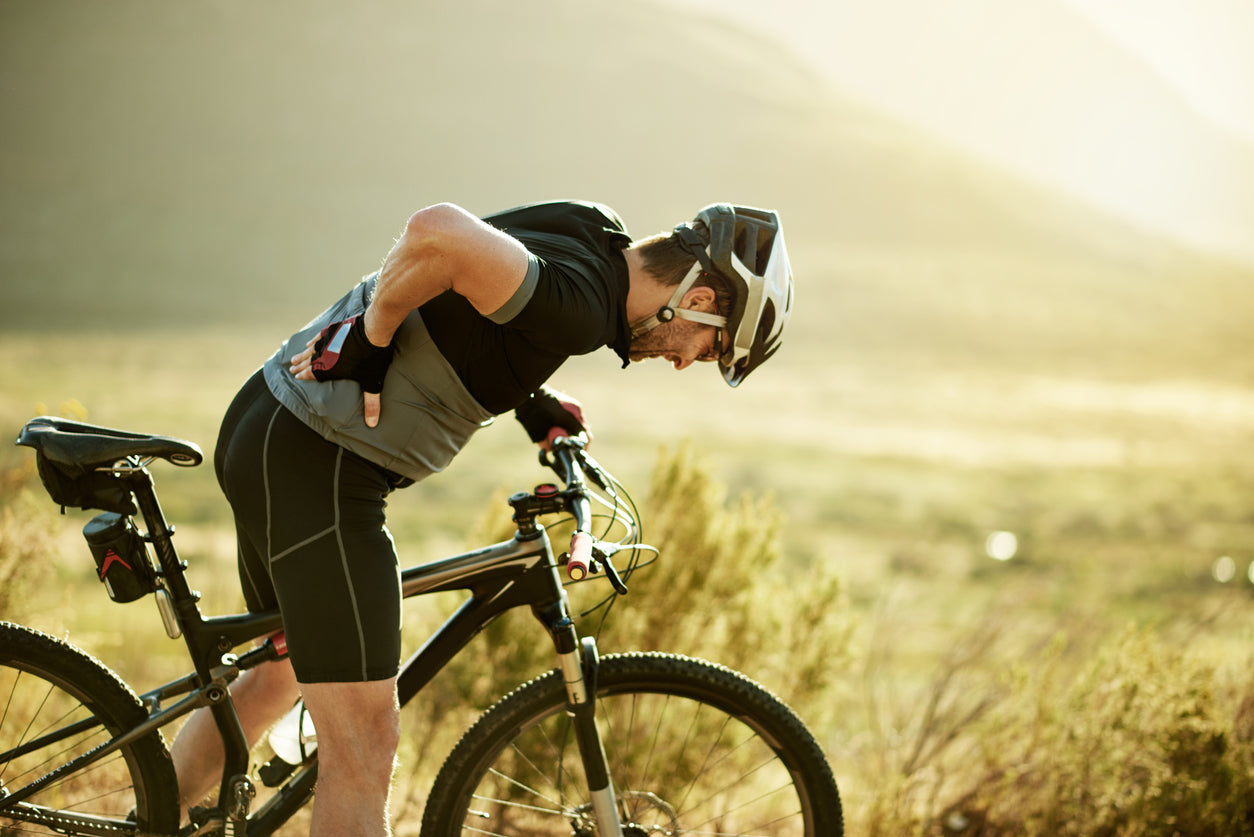 Mal di schiena in bici: cause e rimedi
